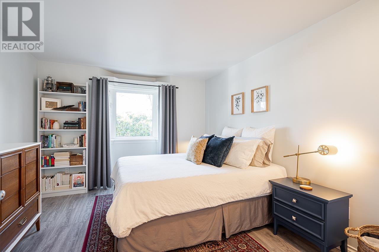 Listing Picture 16 of 37 : 211 1429 E 4TH AVENUE, Vancouver / 溫哥華 - 魯藝地產 Yvonne Lu Group - MLS Medallion Club Member