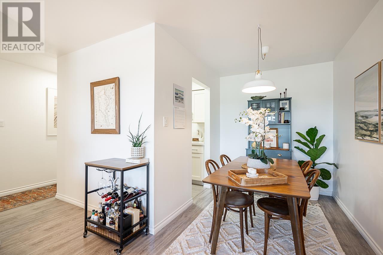 Listing Picture 7 of 37 : 211 1429 E 4TH AVENUE, Vancouver / 溫哥華 - 魯藝地產 Yvonne Lu Group - MLS Medallion Club Member