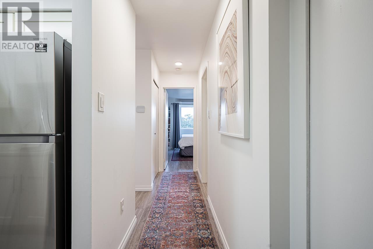 Listing Picture 13 of 37 : 211 1429 E 4TH AVENUE, Vancouver / 溫哥華 - 魯藝地產 Yvonne Lu Group - MLS Medallion Club Member