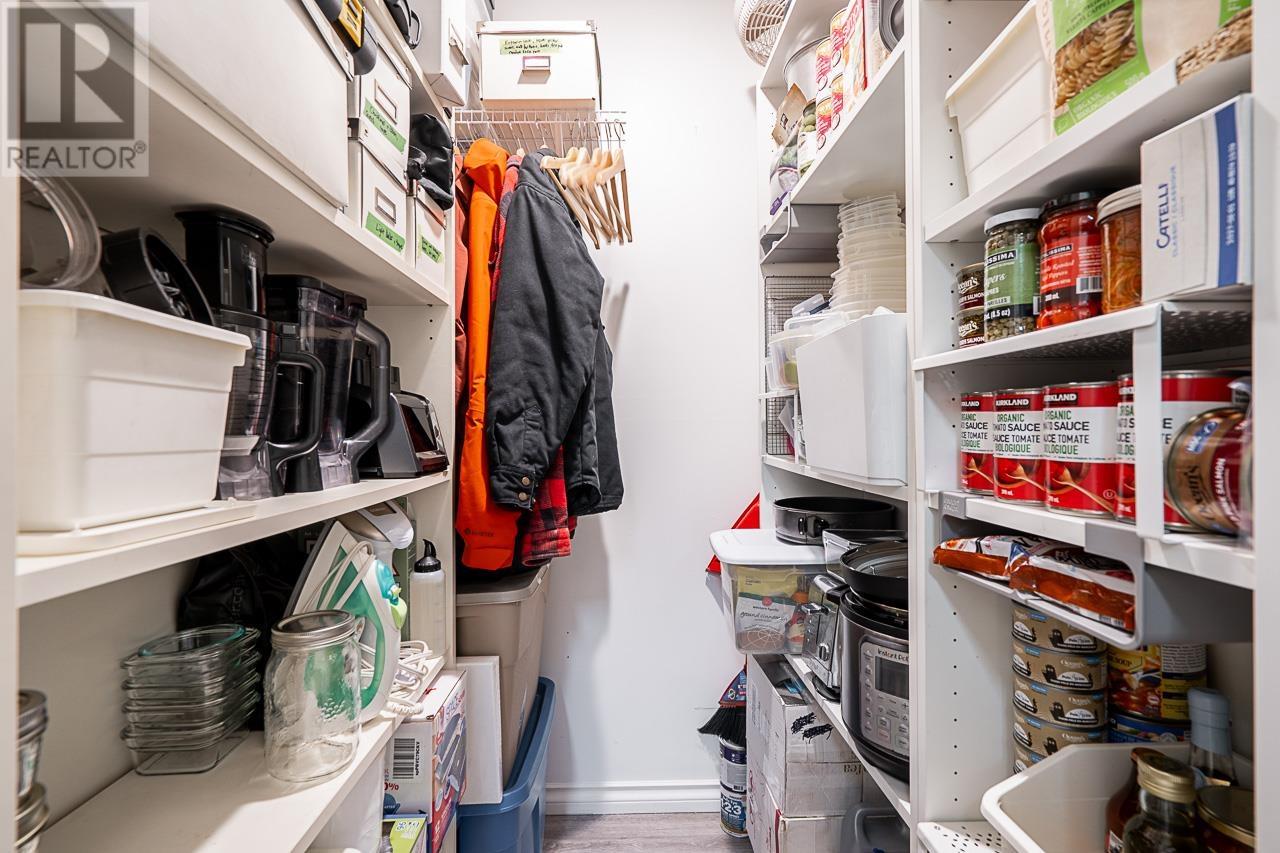 Listing Picture 23 of 37 : 211 1429 E 4TH AVENUE, Vancouver / 溫哥華 - 魯藝地產 Yvonne Lu Group - MLS Medallion Club Member