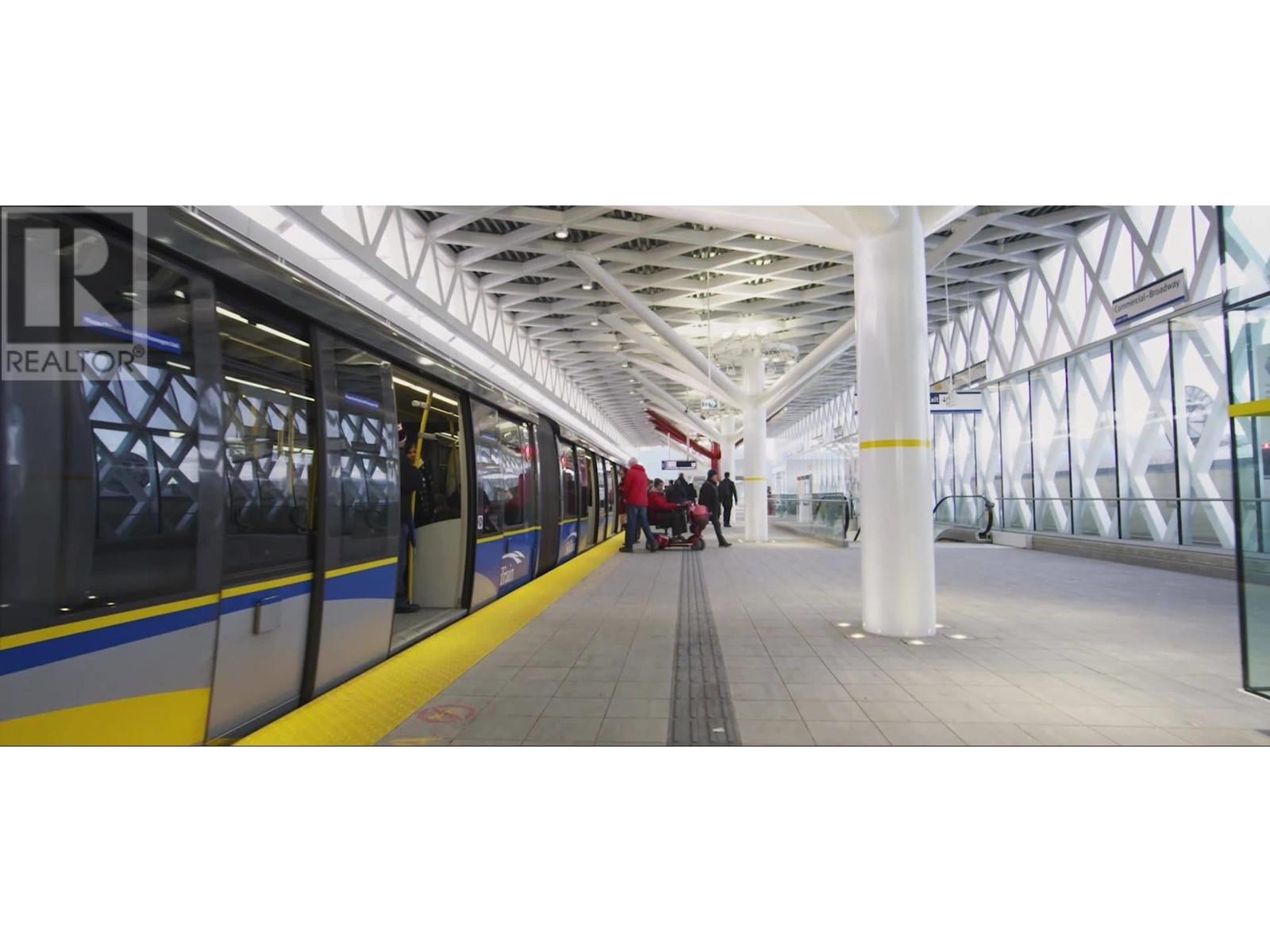 Listing Picture 34 of 37 : 211 1429 E 4TH AVENUE, Vancouver / 溫哥華 - 魯藝地產 Yvonne Lu Group - MLS Medallion Club Member