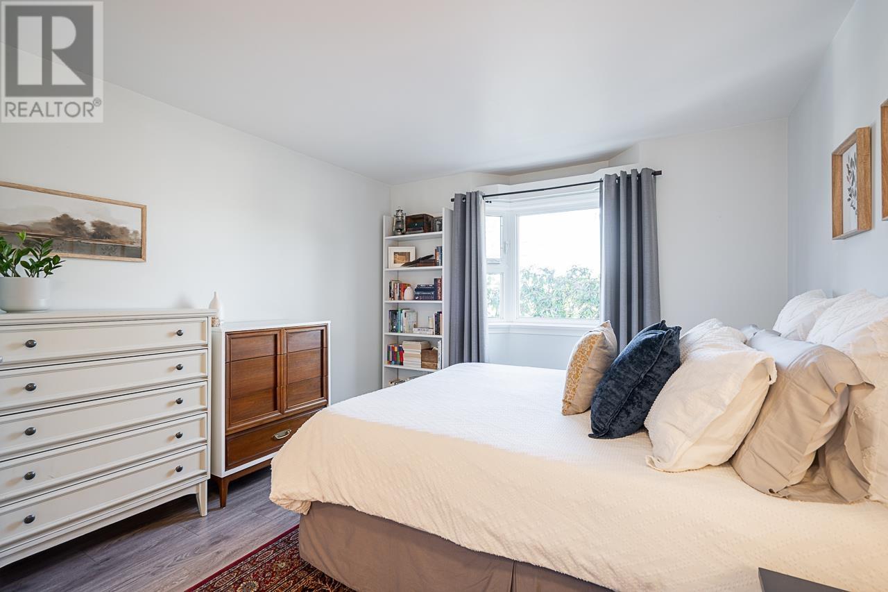 Listing Picture 17 of 37 : 211 1429 E 4TH AVENUE, Vancouver / 溫哥華 - 魯藝地產 Yvonne Lu Group - MLS Medallion Club Member