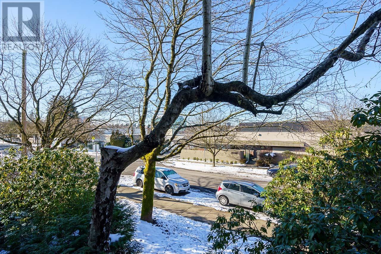 Listing Picture 27 of 37 : 211 1429 E 4TH AVENUE, Vancouver / 溫哥華 - 魯藝地產 Yvonne Lu Group - MLS Medallion Club Member