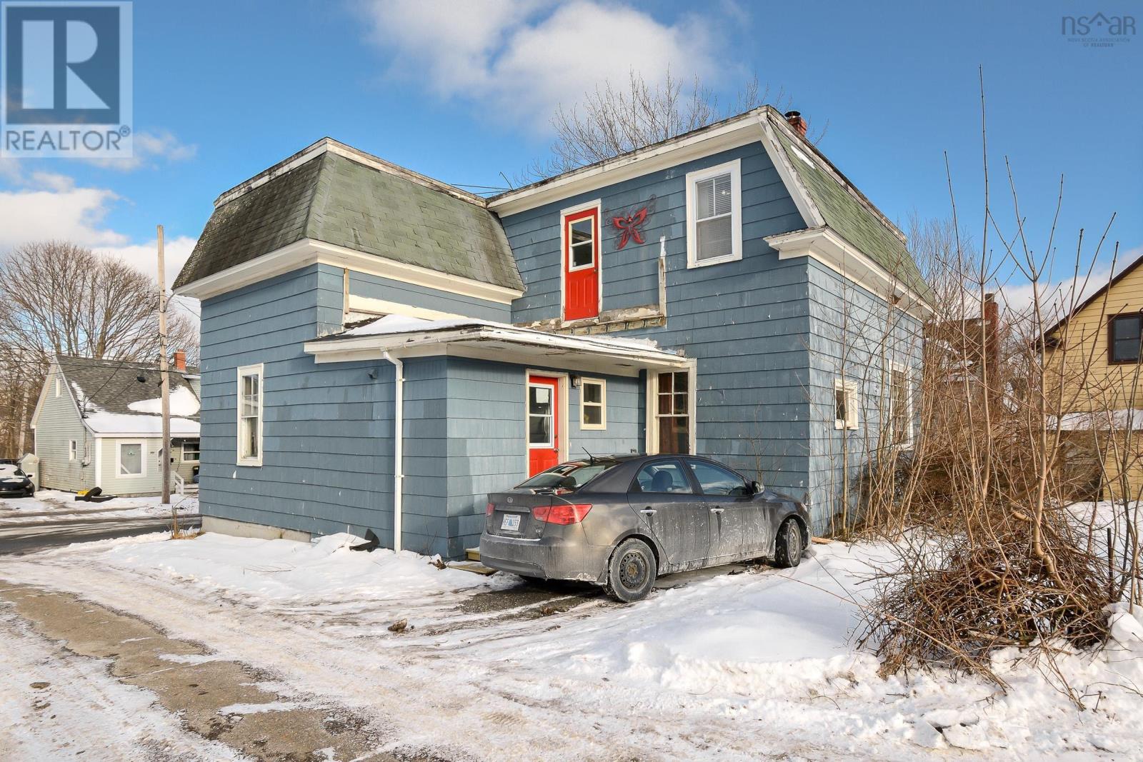 98 Center Street, Sydney, Nova Scotia  B1P 2H2 - Photo 26 - 202503145