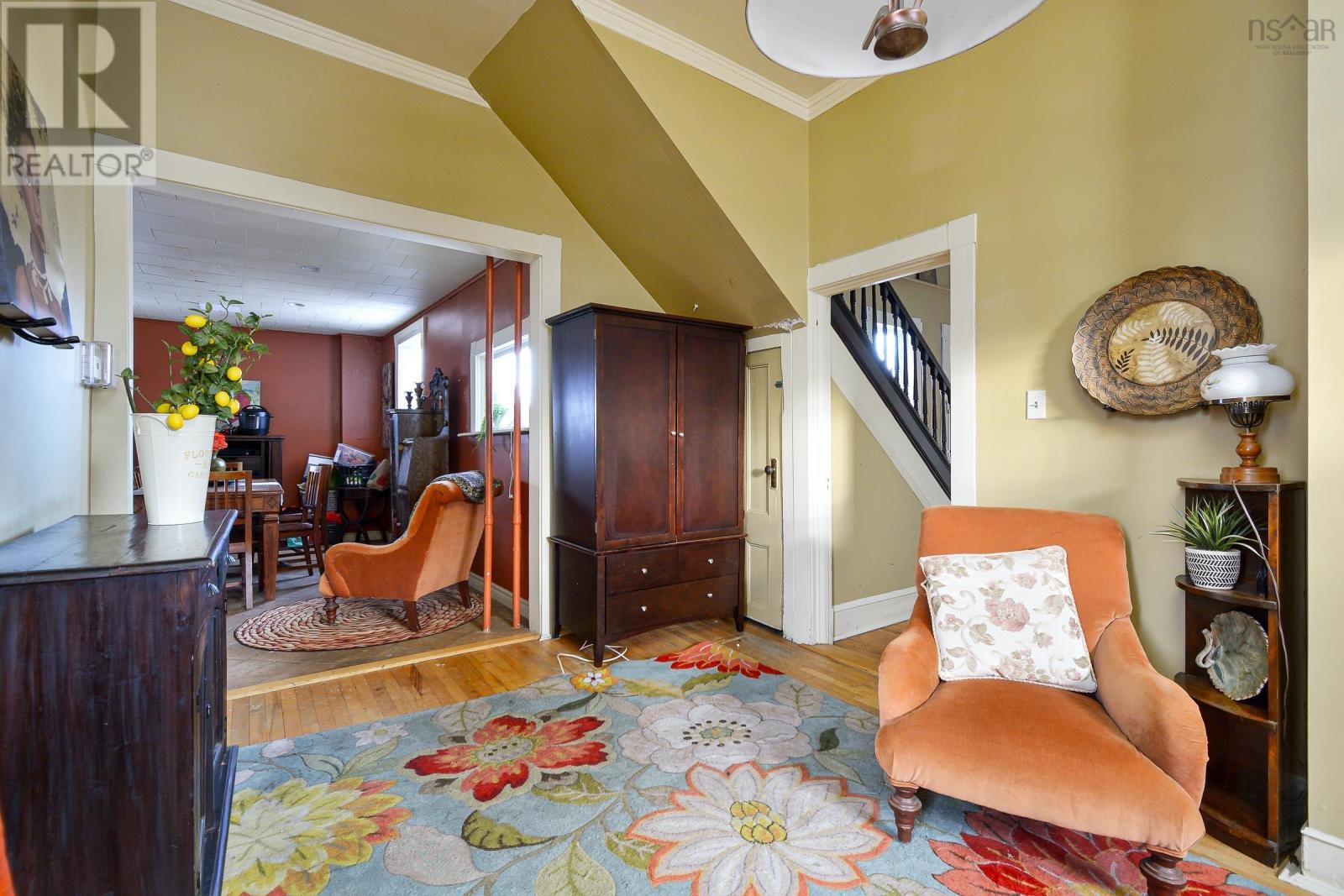 98 Center Street, Sydney, Nova Scotia  B1P 2H2 - Photo 6 - 202503145