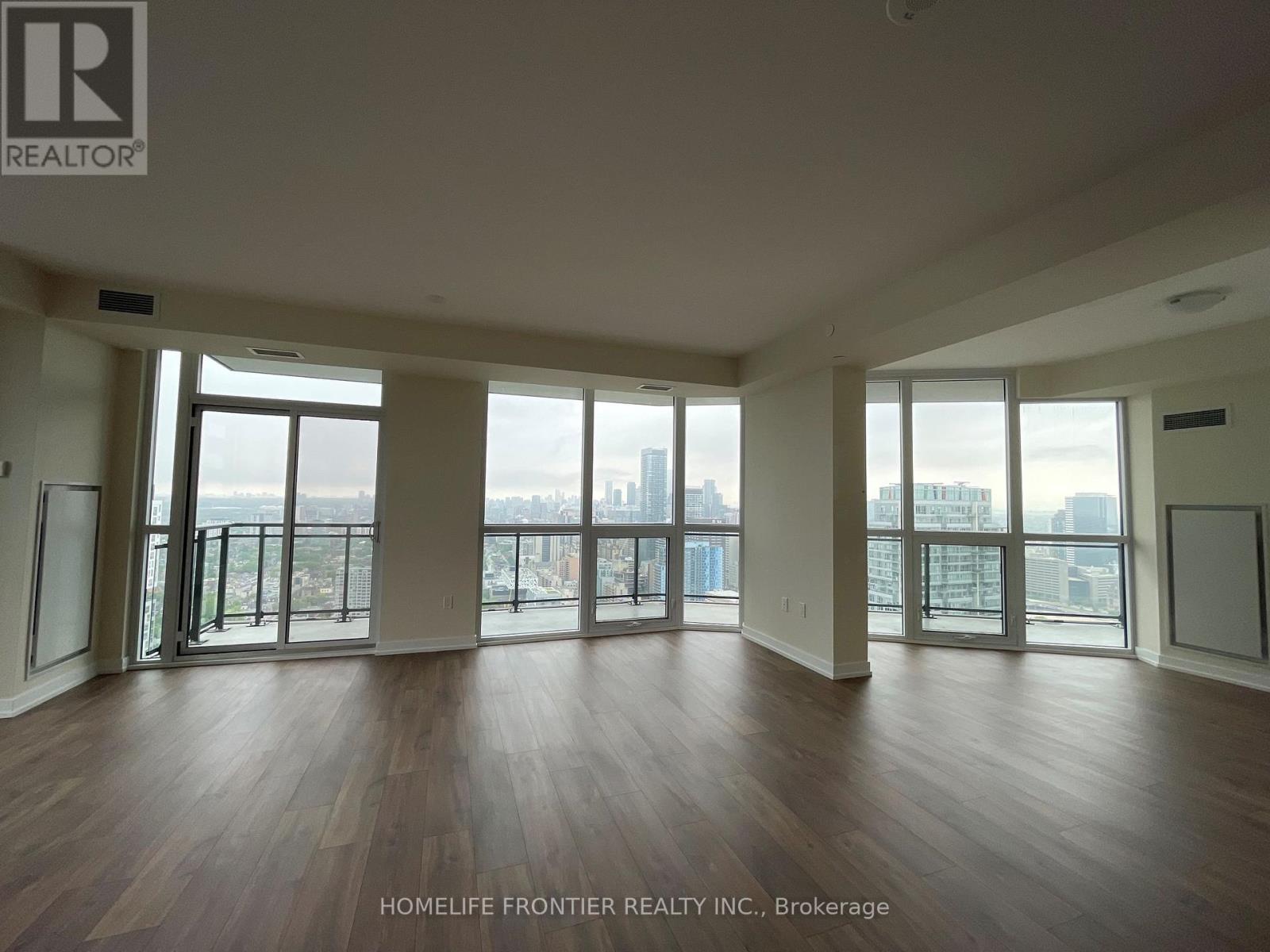 Property at 4204 - 99 JOHN STREET image 4