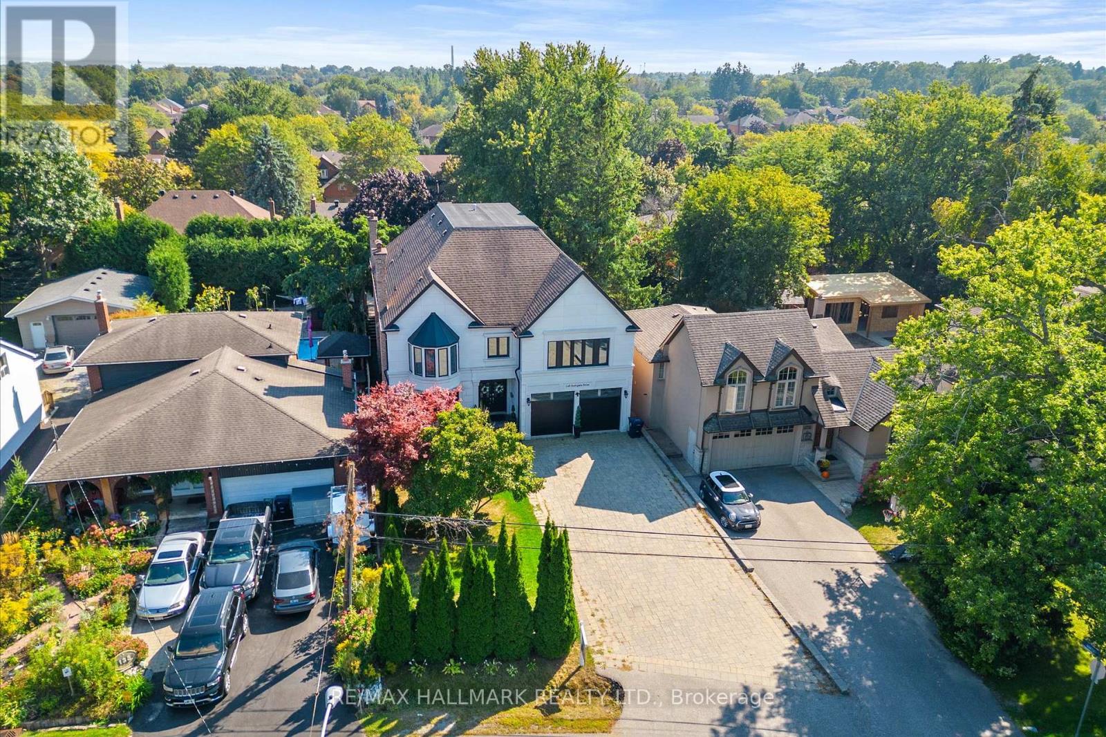 Property at 140 BATHGATE DRIVE image 2