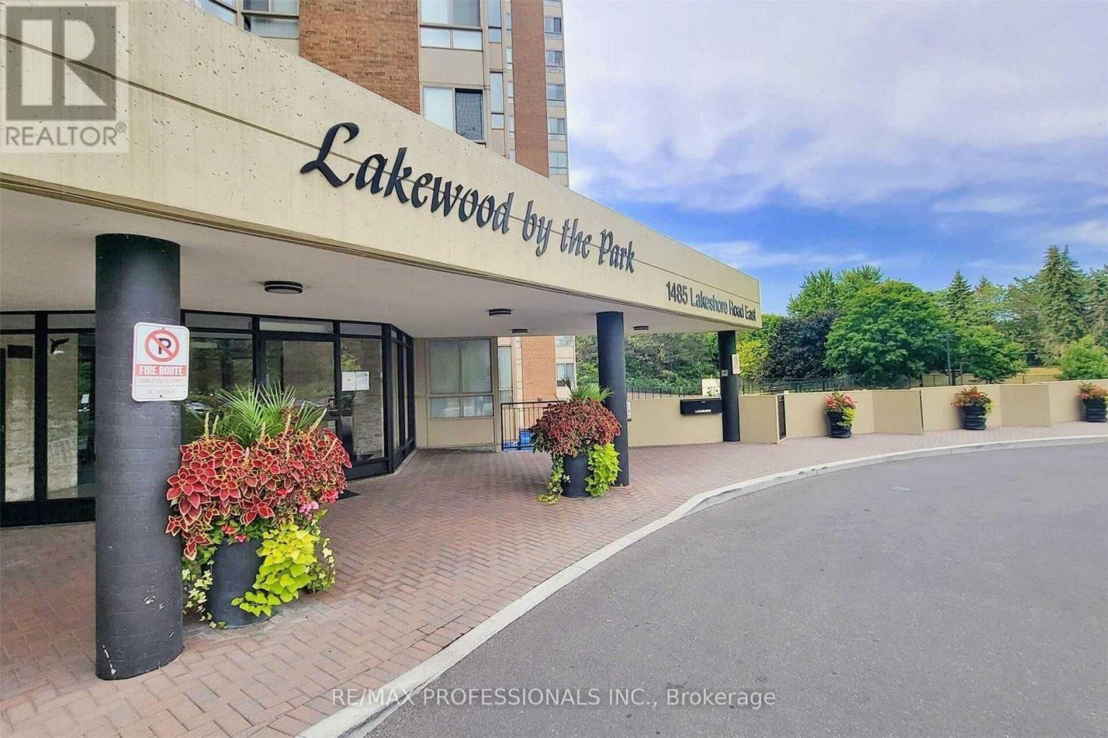 304 - 1485 Lakeshore Road, Mississauga, Ontario  L5E 3G2 - Photo 4 - W11978104