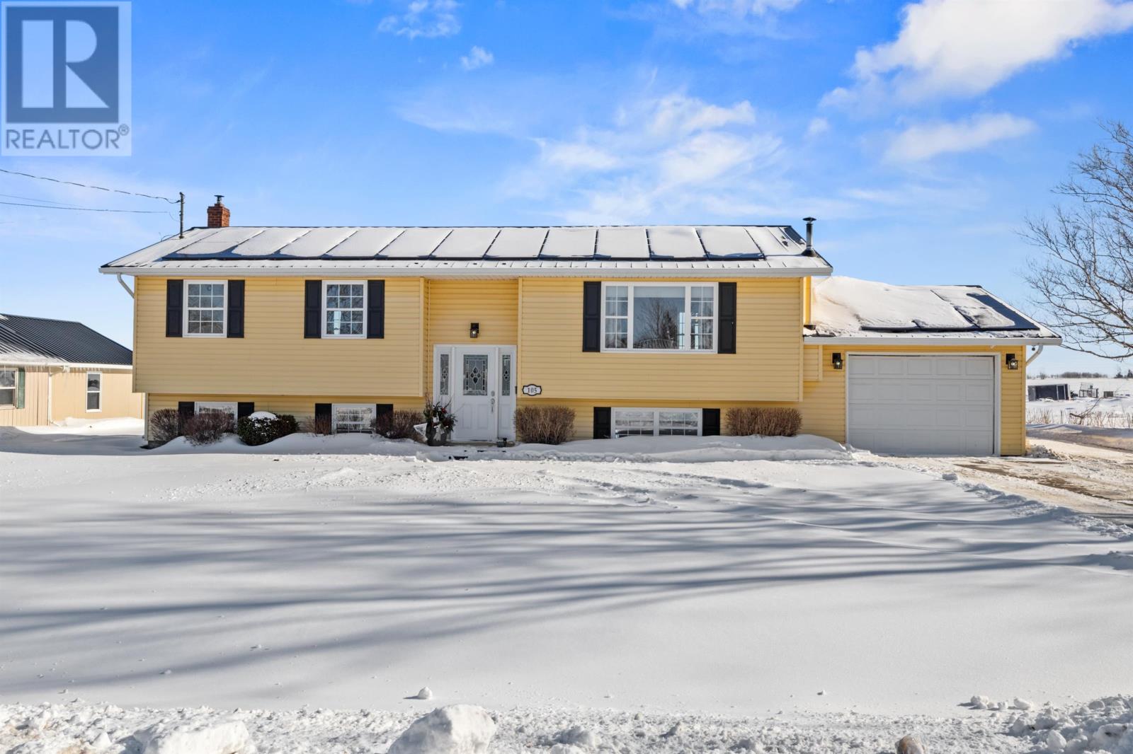 105 Macmillan Avenue, Summerside, Prince Edward Island  C1N 5C1 - Photo 2 - 202503147