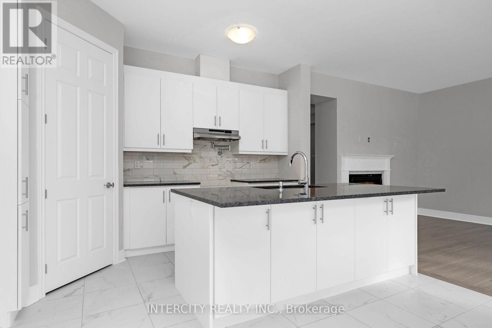 66 Claremont Drive, Brampton, Ontario  L6R 4G3 - Photo 10 - W11977549