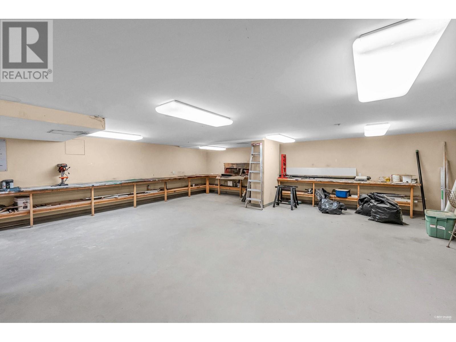 210 1485 W 6th Avenue, Vancouver, British Columbia  V6H 4G1 - Photo 29 - R2968197