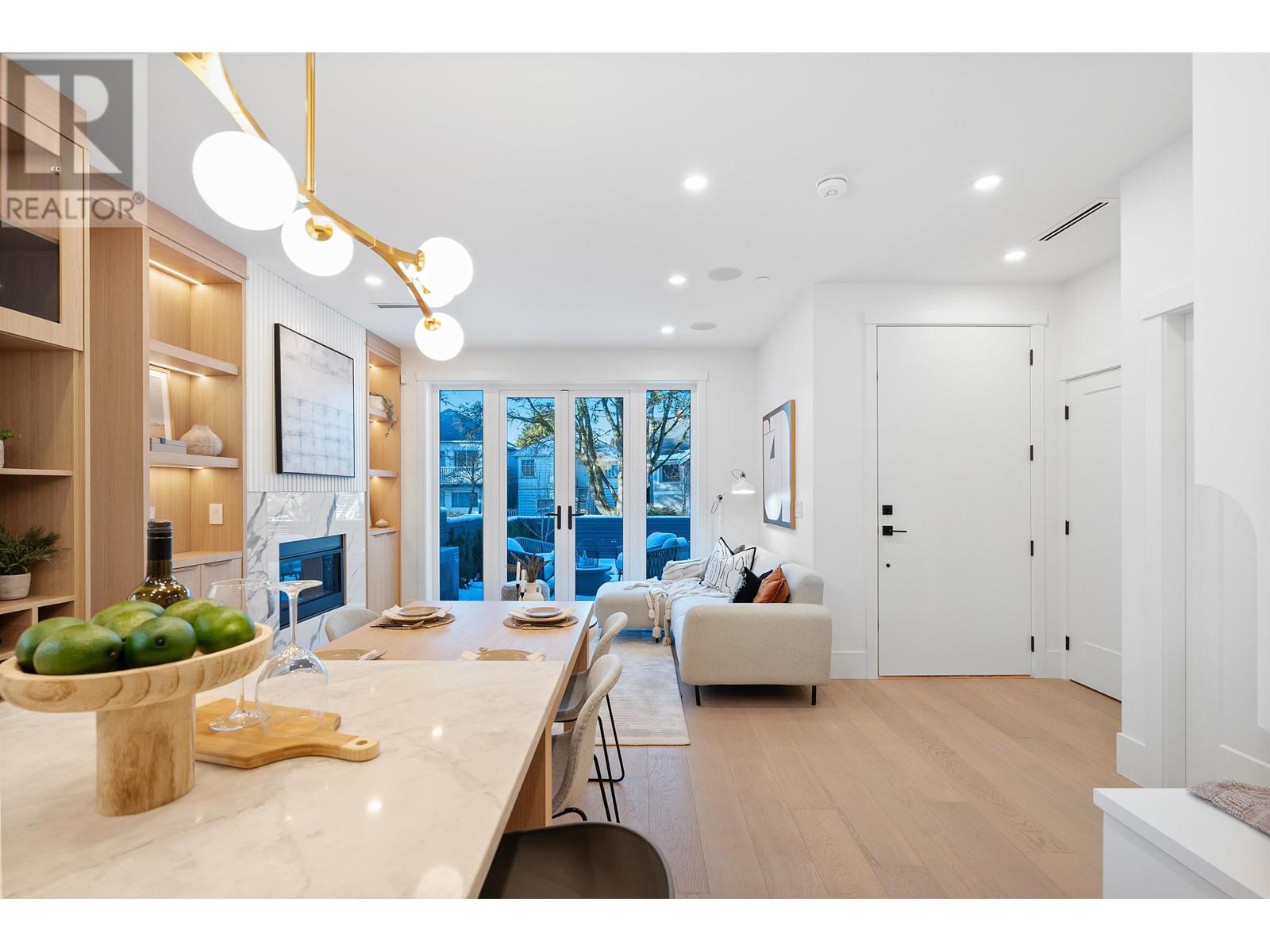 Listing Picture 11 of 40 : 1 462 E 19TH AVENUE, Vancouver / 溫哥華 - 魯藝地產 Yvonne Lu Group - MLS Medallion Club Member