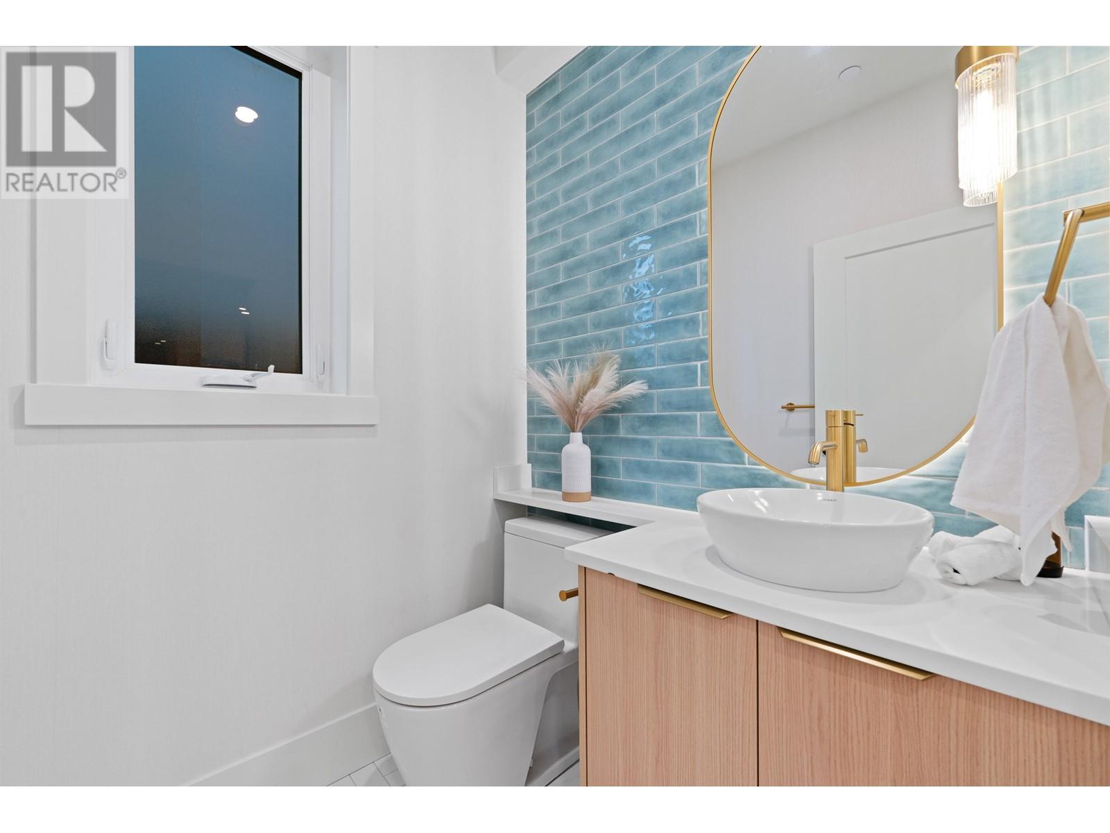 Listing Picture 16 of 40 : 1 462 E 19TH AVENUE, Vancouver / 溫哥華 - 魯藝地產 Yvonne Lu Group - MLS Medallion Club Member