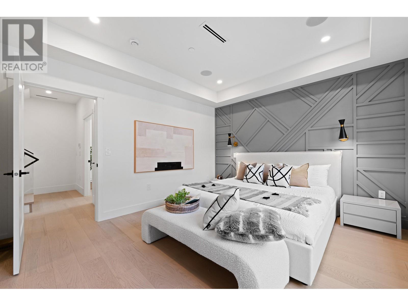 Listing Picture 23 of 40 : 1 462 E 19TH AVENUE, Vancouver / 溫哥華 - 魯藝地產 Yvonne Lu Group - MLS Medallion Club Member