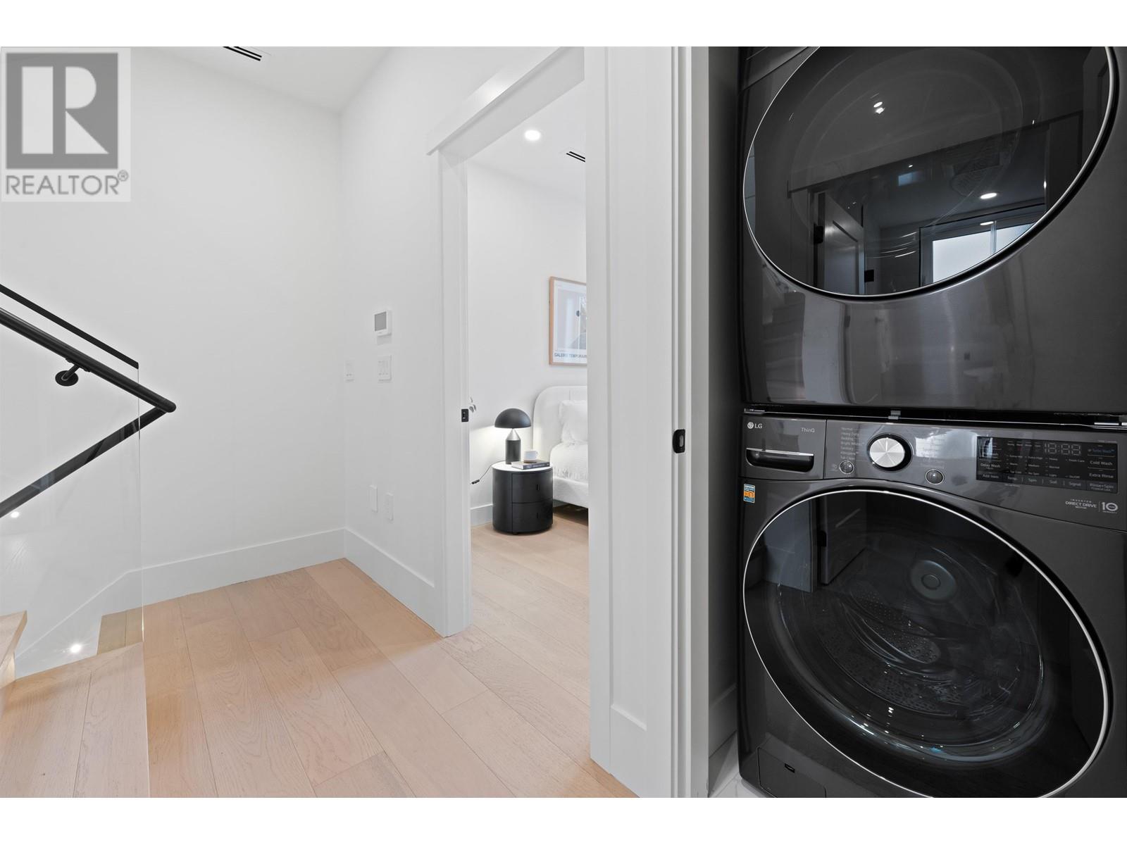 Listing Picture 27 of 40 : 1 462 E 19TH AVENUE, Vancouver / 溫哥華 - 魯藝地產 Yvonne Lu Group - MLS Medallion Club Member