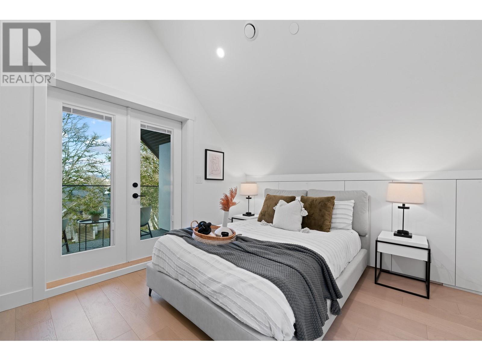 Listing Picture 35 of 40 : 1 462 E 19TH AVENUE, Vancouver / 溫哥華 - 魯藝地產 Yvonne Lu Group - MLS Medallion Club Member