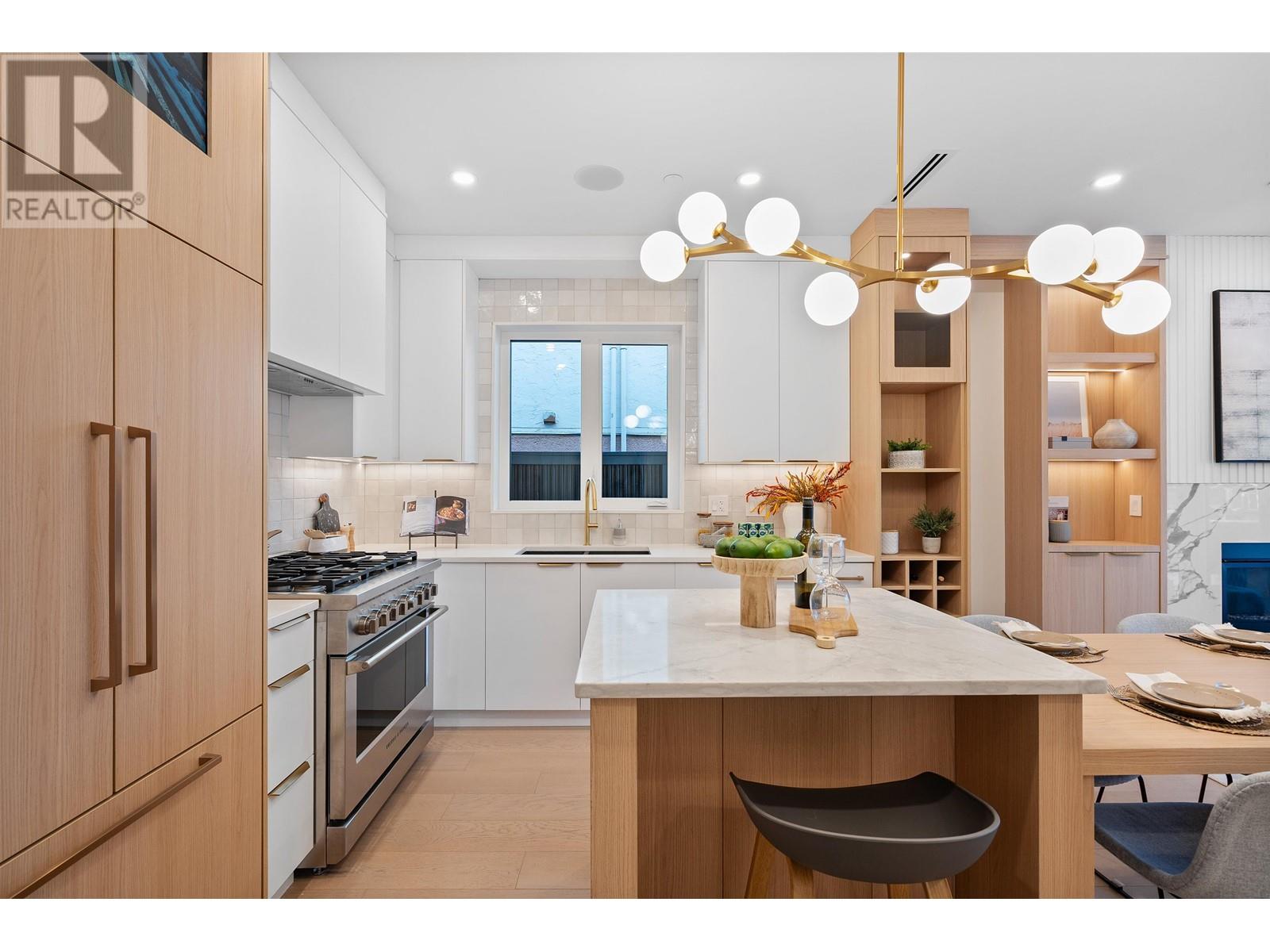 Listing Picture 9 of 40 : 1 462 E 19TH AVENUE, Vancouver / 溫哥華 - 魯藝地產 Yvonne Lu Group - MLS Medallion Club Member