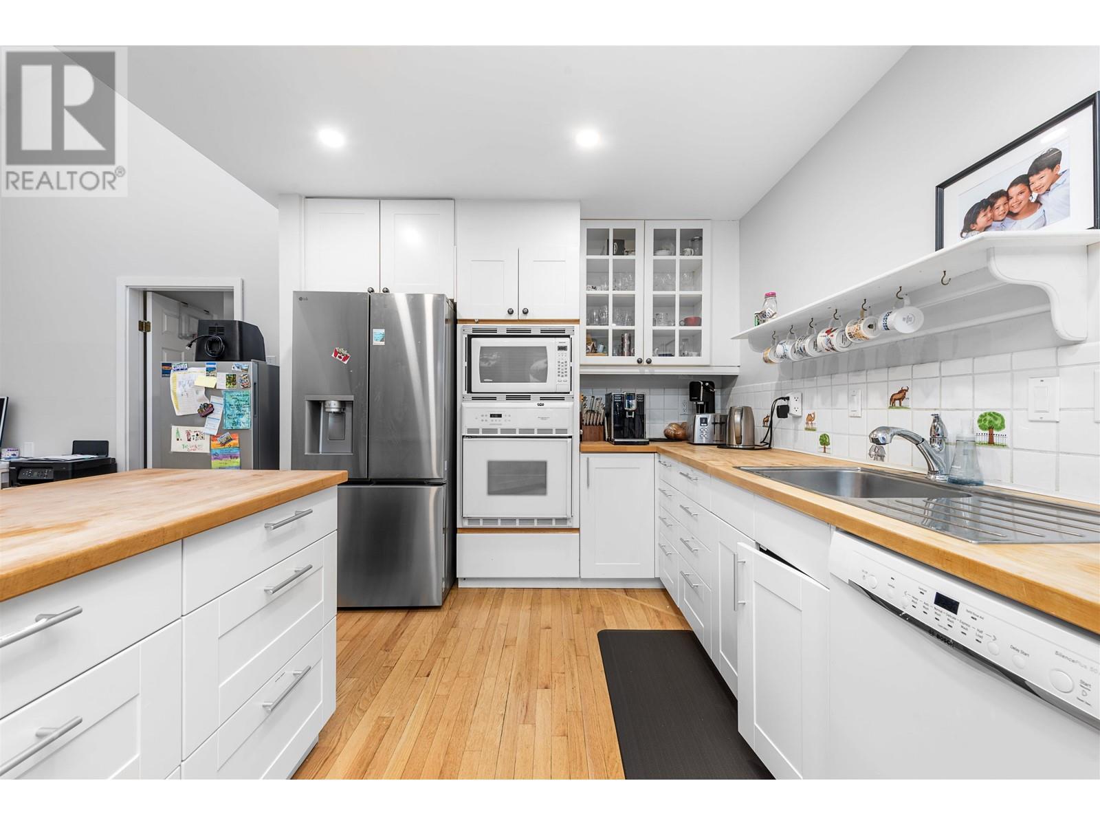 6755 Dufferin Avenue, West Vancouver, British Columbia  V7W 3B7 - Photo 10 - R2968213