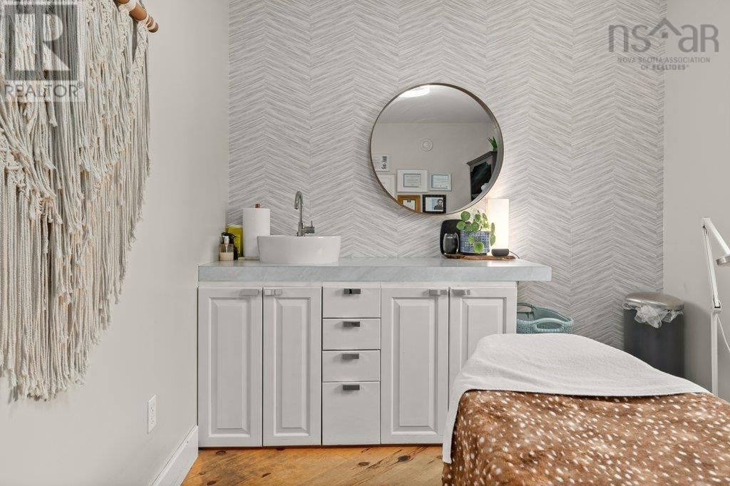 3760 Highway 3, Chester, Nova Scotia  B0J 1J0 - Photo 12 - 202503142