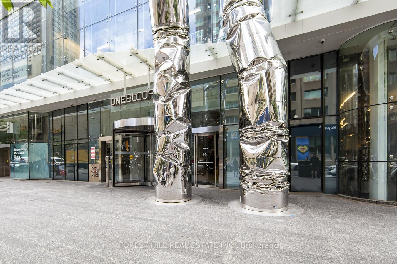 Property at 5101 - 1 BLOOR STREET image 2