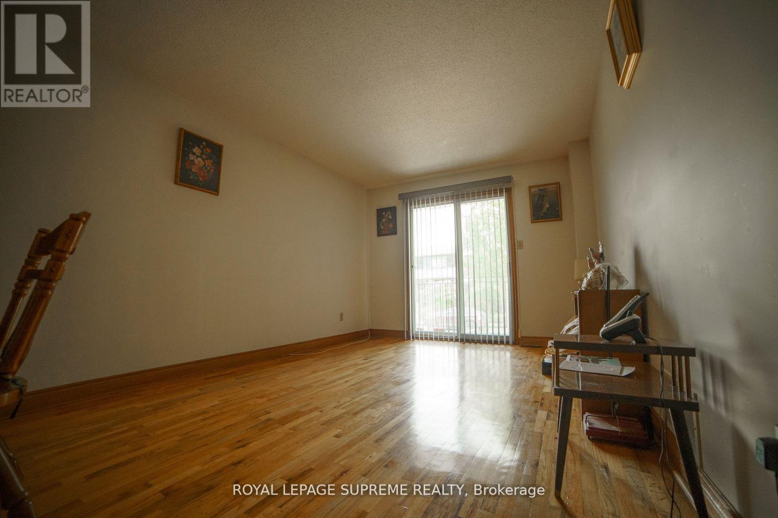 452 Delaware Avenue, Toronto, Ontario  M6H 2T9 - Photo 3 - W11978201