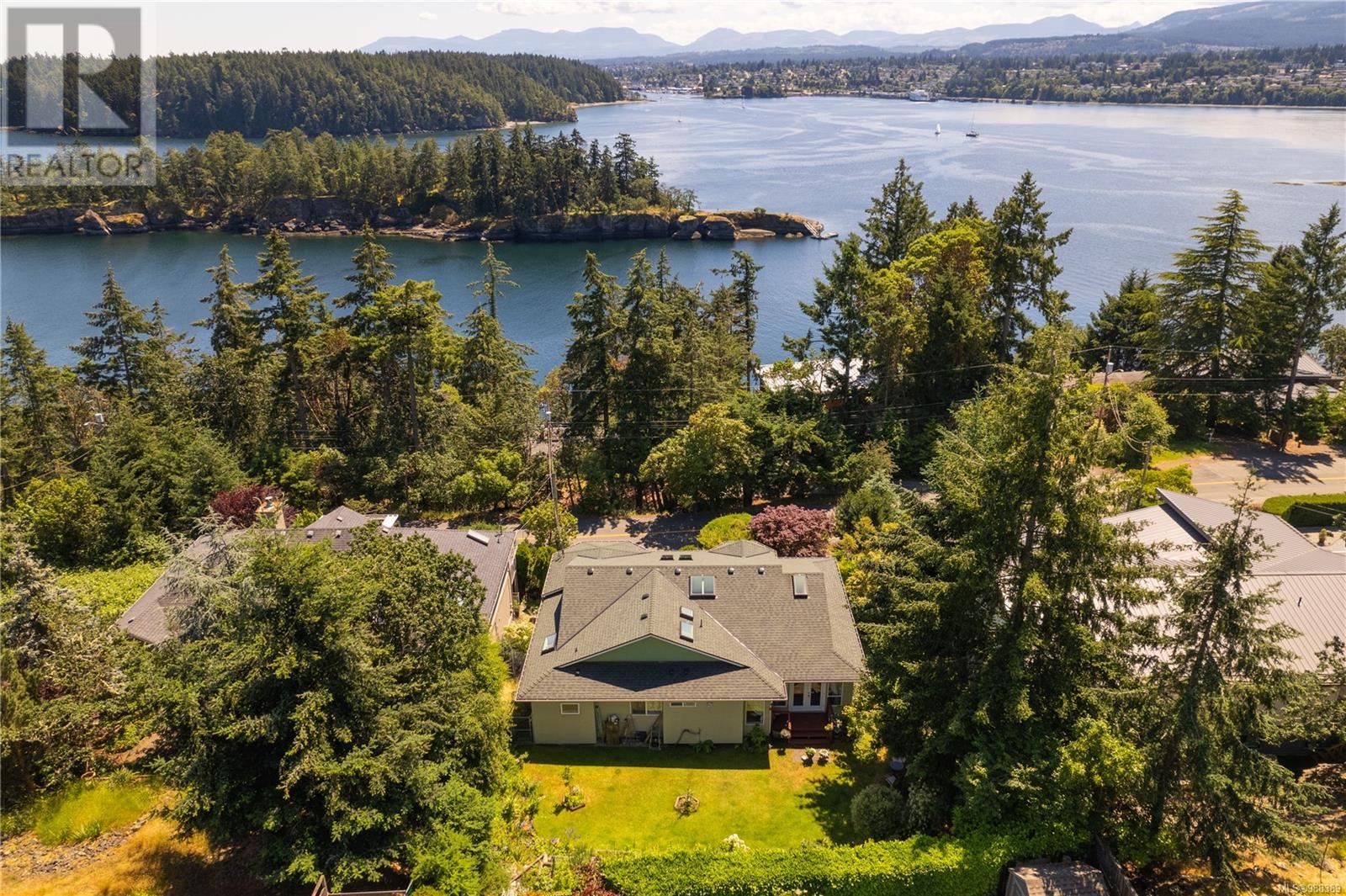 3335 Stephenson Point Rd, Nanaimo, British Columbia