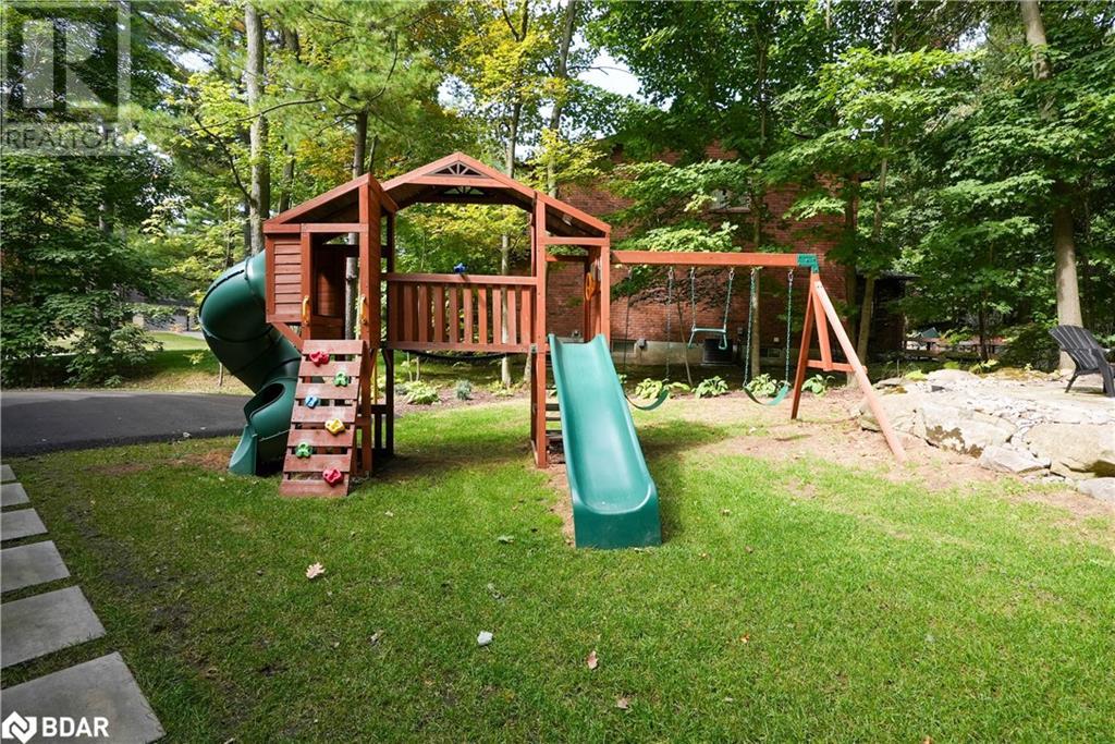 11 Vernar Drive, Midhurst, Ontario  L0L 1X0 - Photo 29 - 40688472