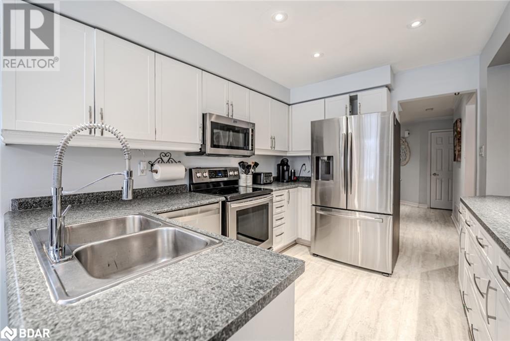 56 Draper Crescent, Barrie, Ontario  L4N 6B1 - Photo 3 - 40699769