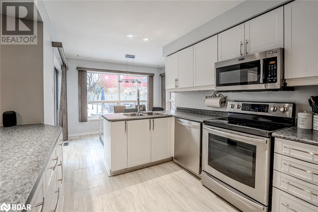 56 Draper Crescent, Barrie, Ontario  L4N 6B1 - Photo 4 - 40699769