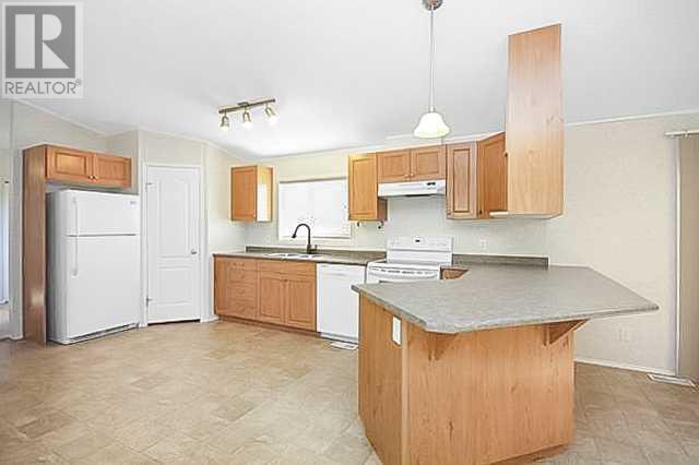 133 Balsam Way, Fort Mcmurray, Alberta  T9K 0G3 - Photo 6 - A2195176