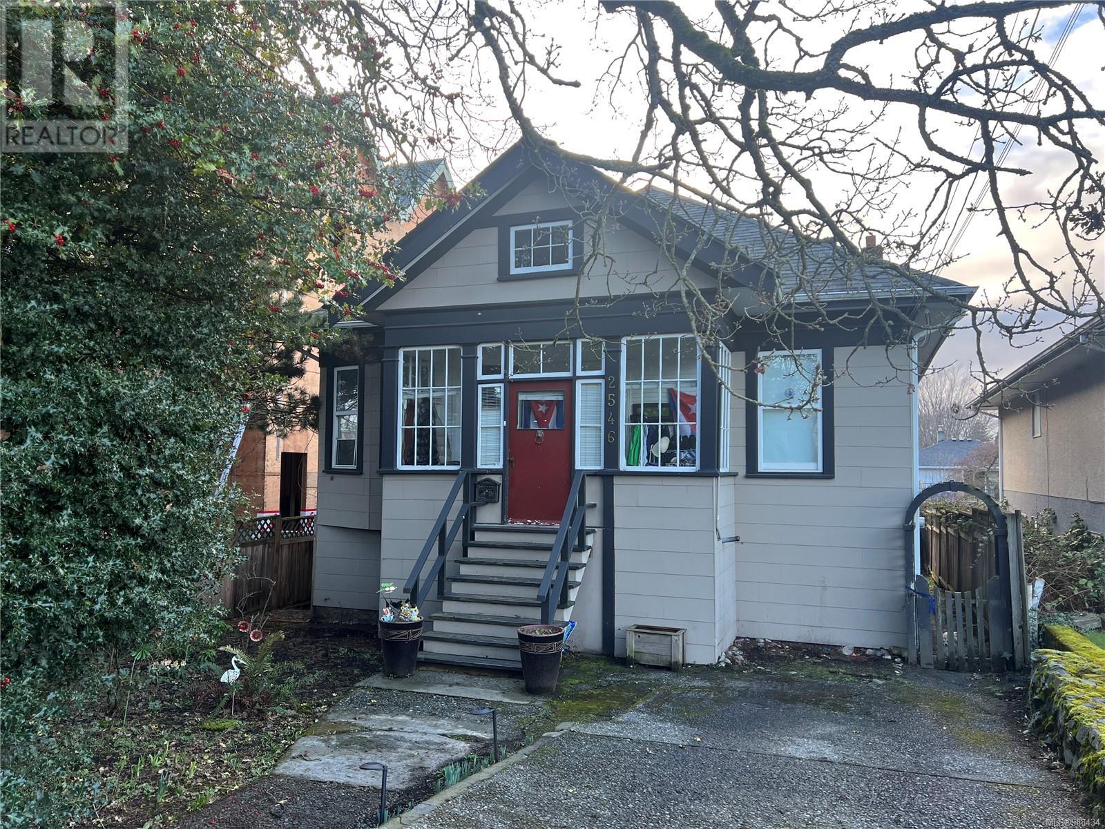Property at 2546 Shelbourne St image