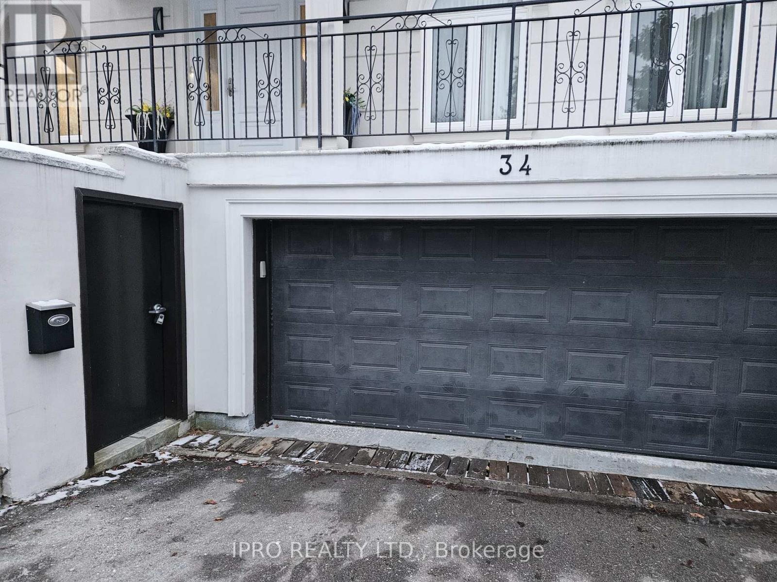 Ground - 34 Robinter Drive, Toronto, Ontario  M2M 3R2 - Photo 2 - C11942536