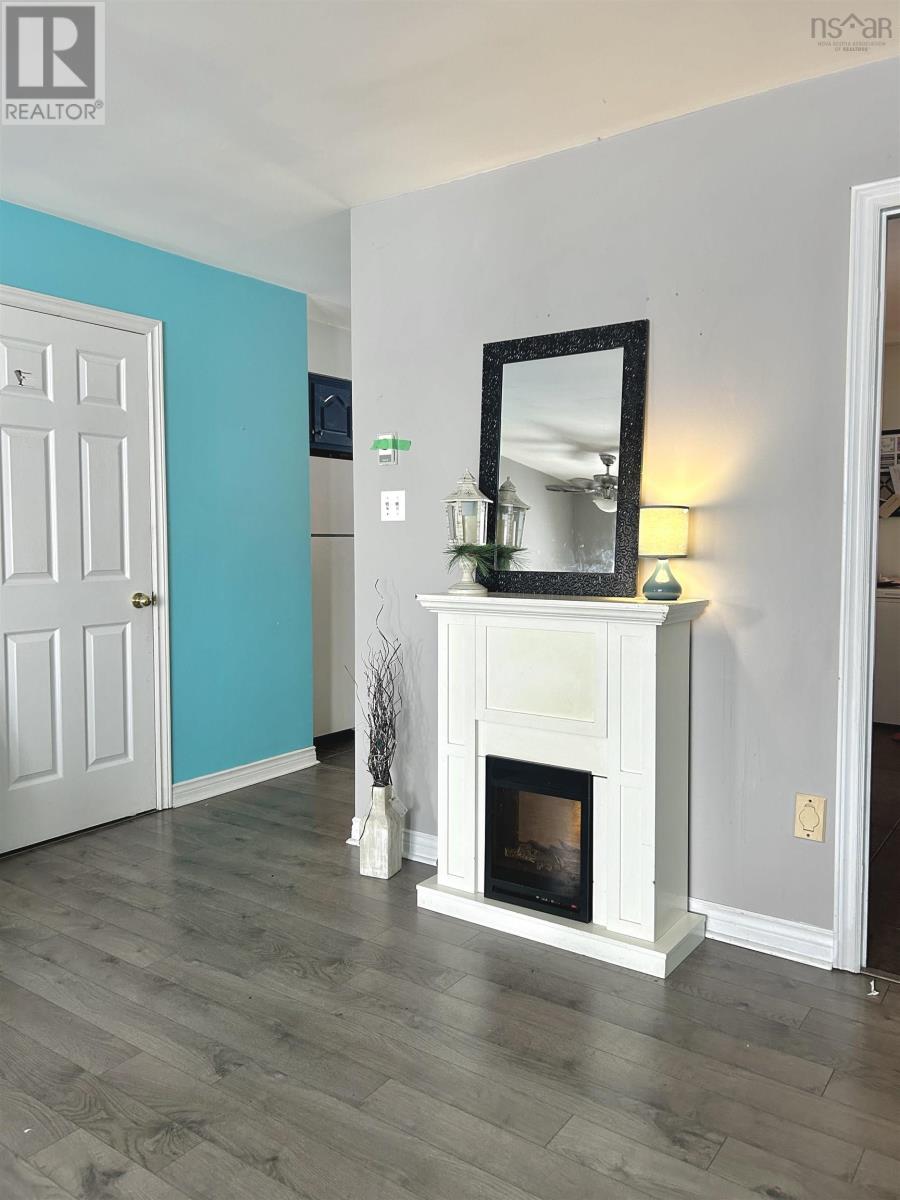 20 Hewer Crescent, Middle Sackville, Nova Scotia  B4E 3E4 - Photo 2 - 202503163