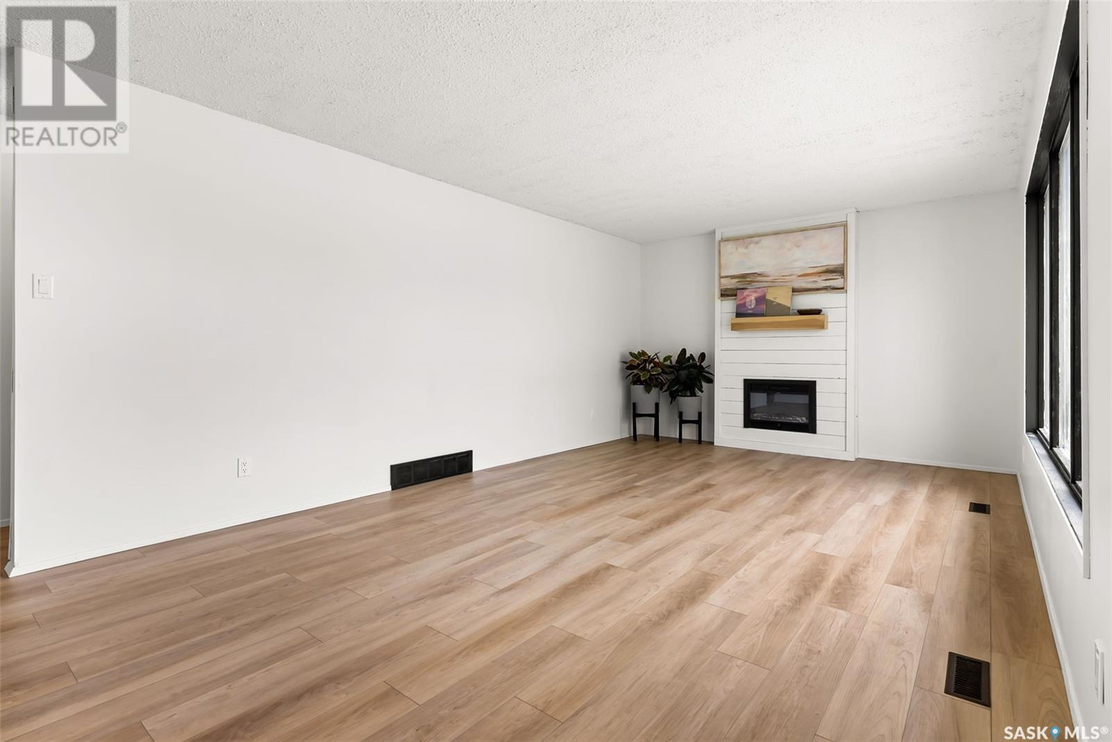 202 Maclean Street, Raymore, Saskatchewan  S0A 3J0 - Photo 6 - SK985465