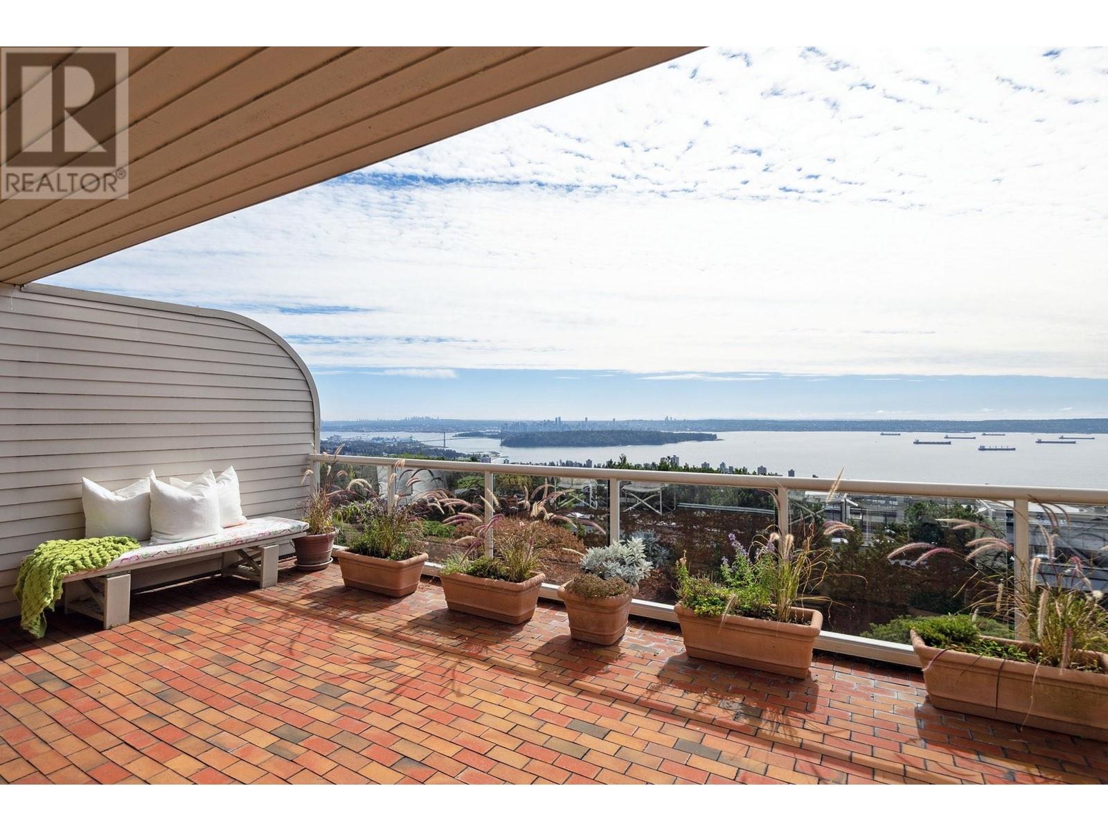 4 2272 Folkestone Way, West Vancouver, British Columbia  V7S 2X7 - Photo 18 - R2968250