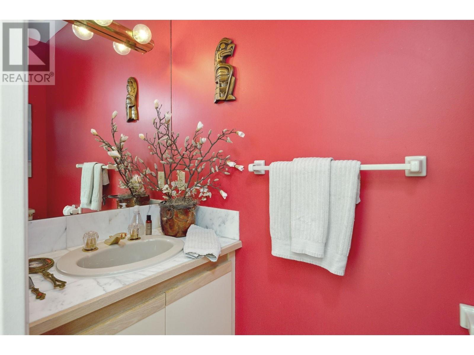 4 2272 Folkestone Way, West Vancouver, British Columbia  V7S 2X7 - Photo 23 - R2968250