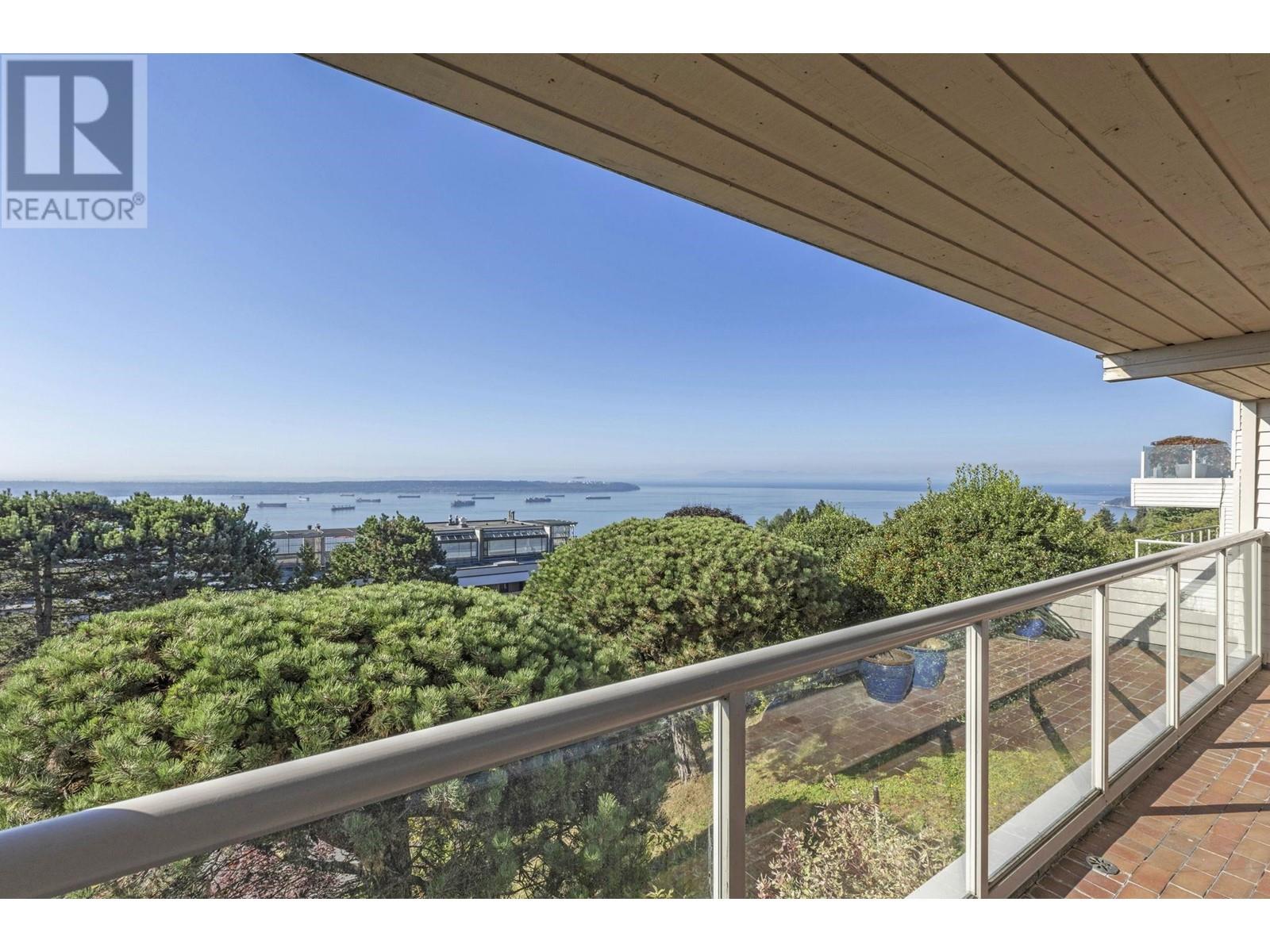 4 2272 Folkestone Way, West Vancouver, British Columbia  V7S 2X7 - Photo 28 - R2968250
