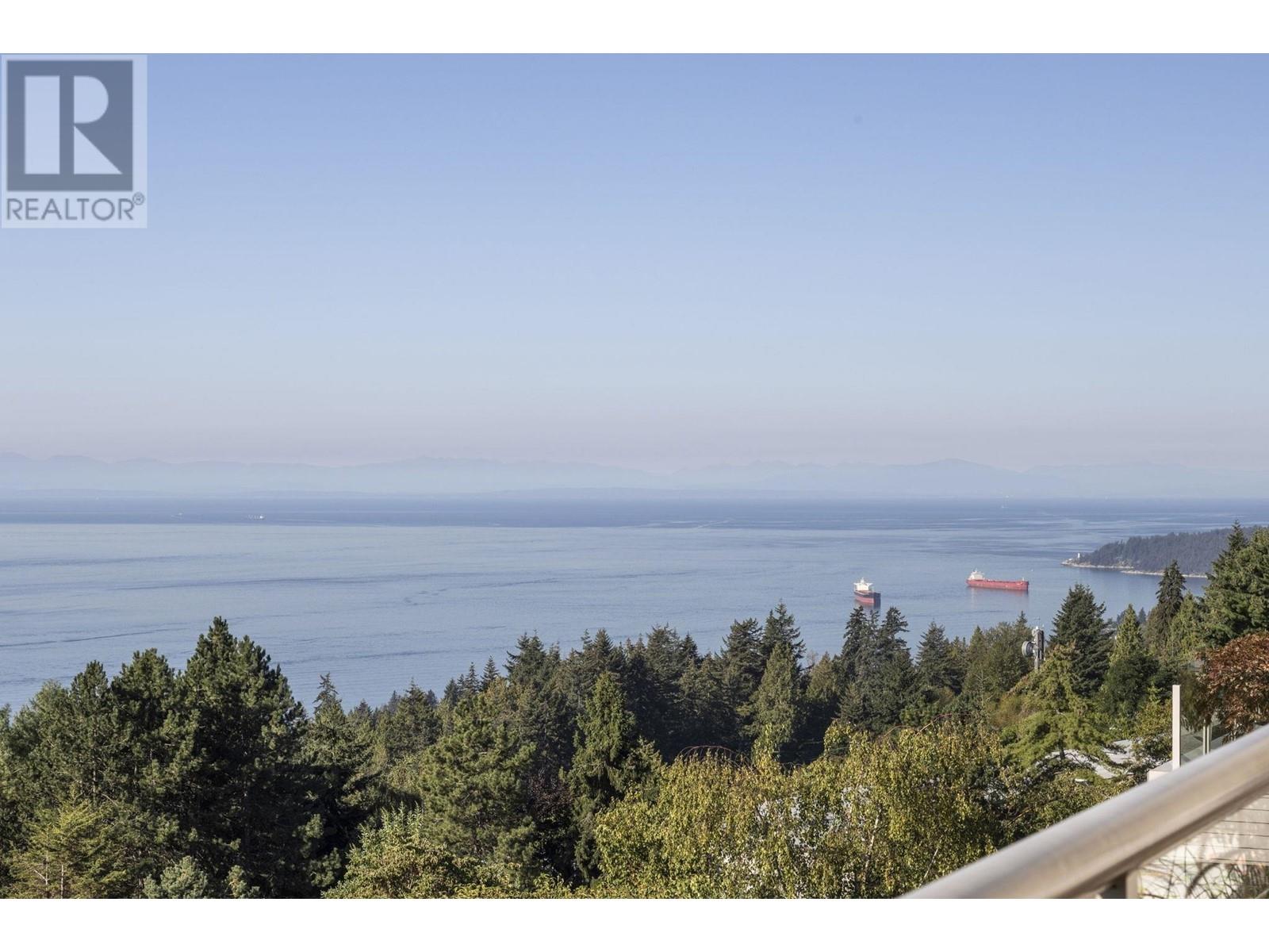 4 2272 Folkestone Way, West Vancouver, British Columbia  V7S 2X7 - Photo 35 - R2968250