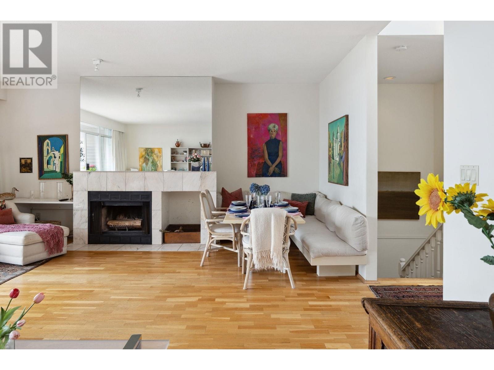 4 2272 Folkestone Way, West Vancouver, British Columbia  V7S 2X7 - Photo 9 - R2968250