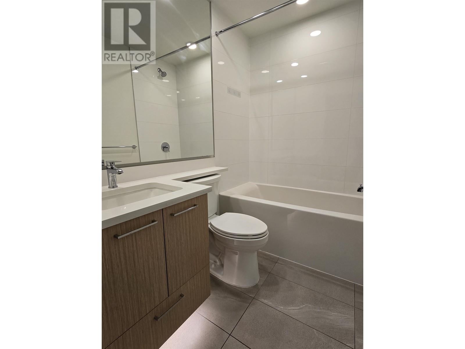 318 7599 15th Street, Burnaby, British Columbia  V3N 0H9 - Photo 8 - R2951010