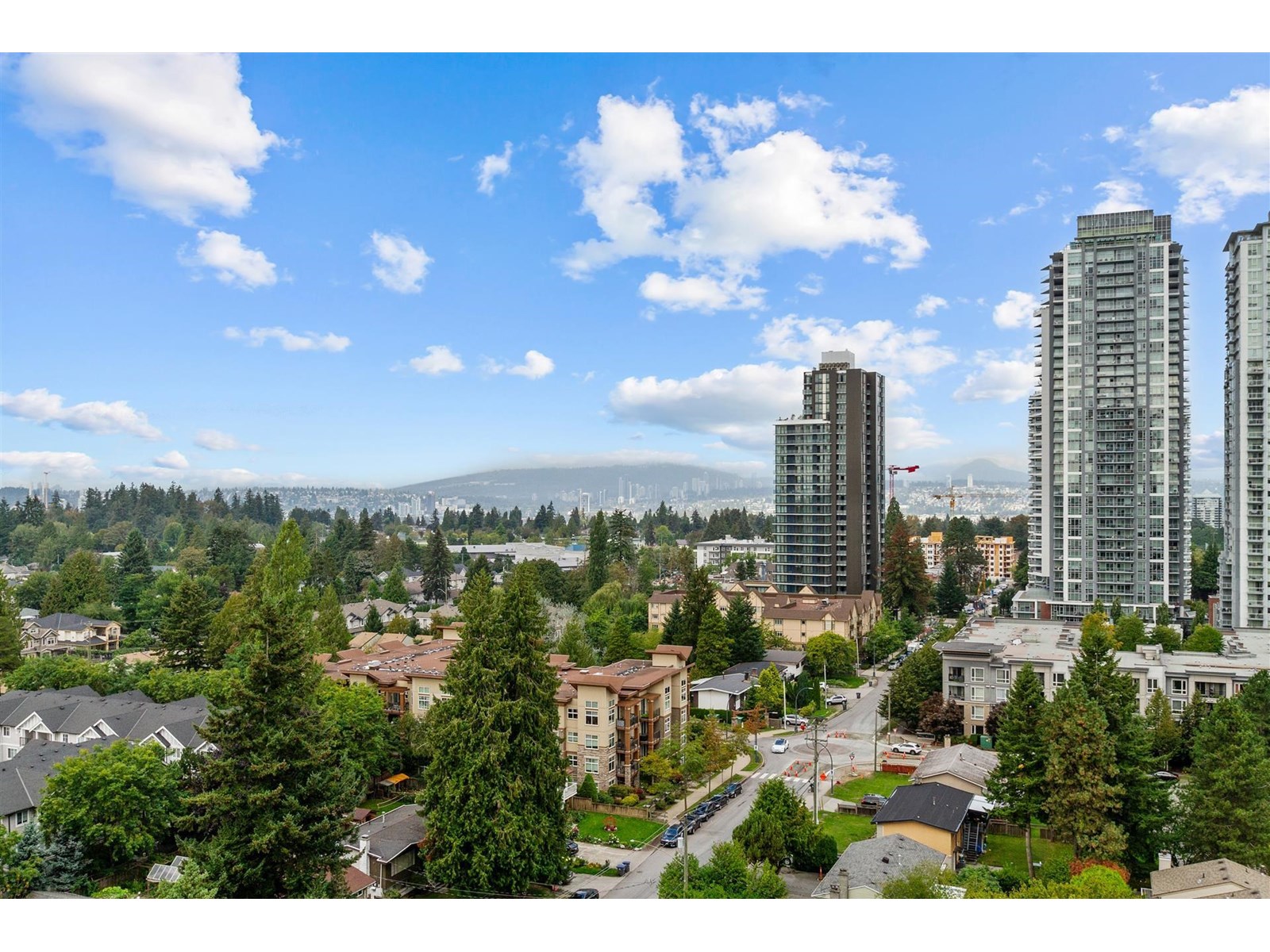 1309 13359 Old Yale Road, Surrey, British Columbia  V3T 0S4 - Photo 2 - R2961623