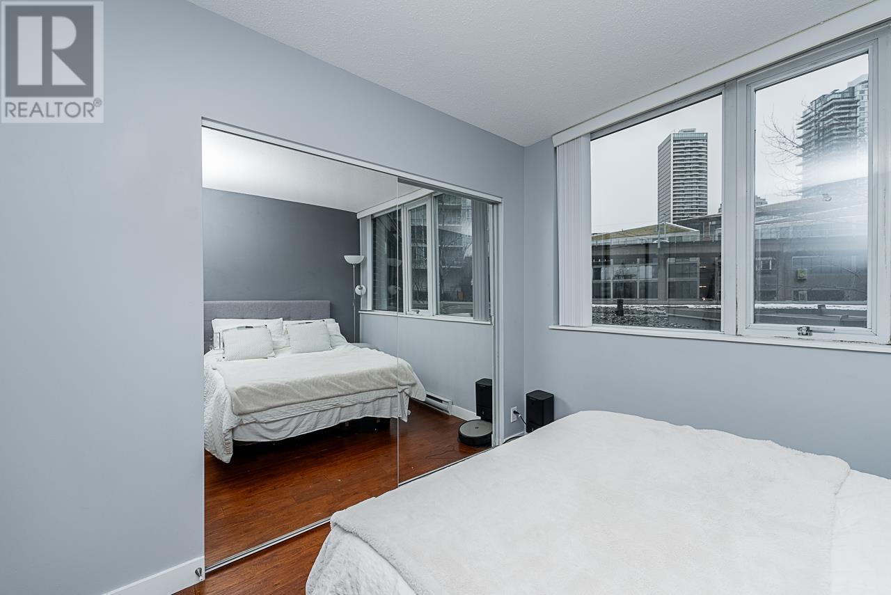 301 583 Beach Crescent, Vancouver, British Columbia  V6Z 3E6 - Photo 12 - R2965007