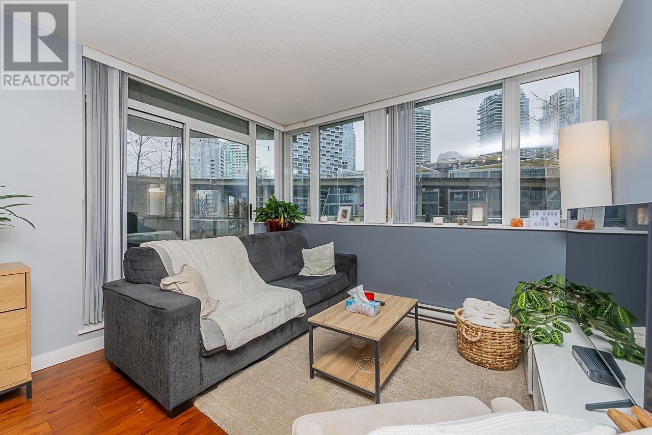301 583 Beach Crescent, Vancouver, British Columbia  V6Z 3E6 - Photo 7 - R2965007