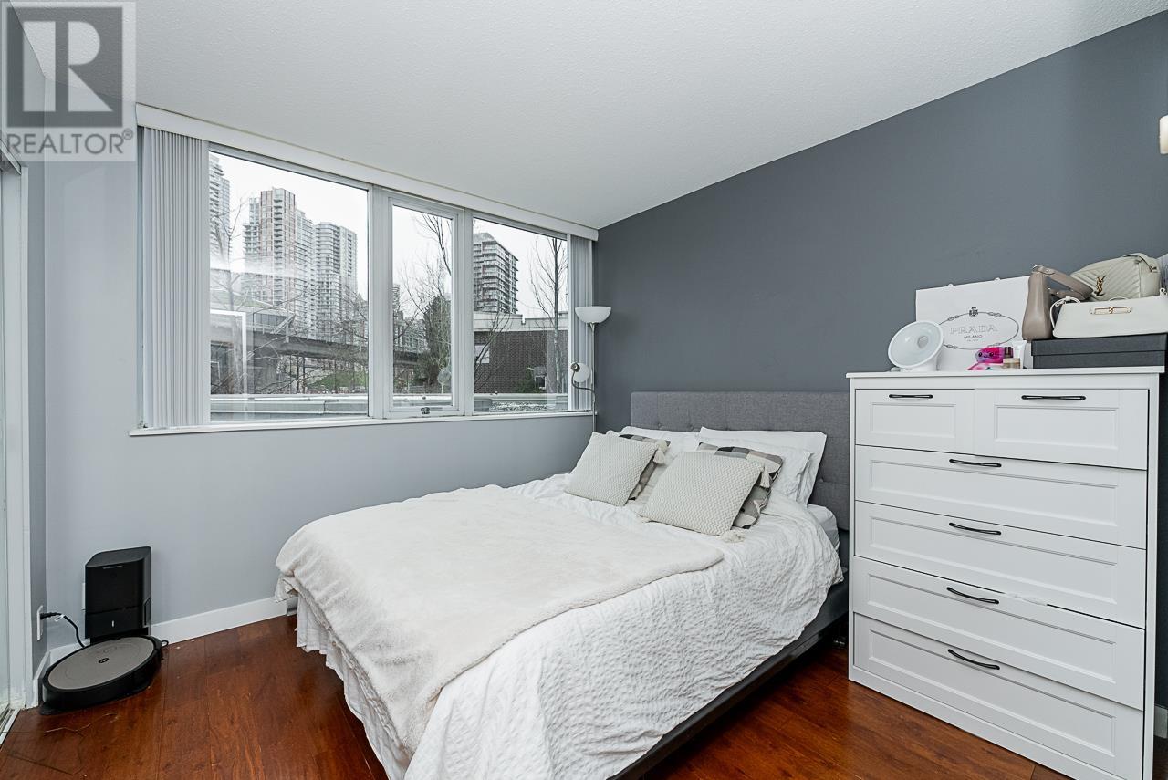 301 583 Beach Crescent, Vancouver, British Columbia  V6Z 3E6 - Photo 11 - R2965007