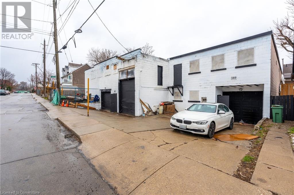 24 CLARK Avenue, hamilton, Ontario
