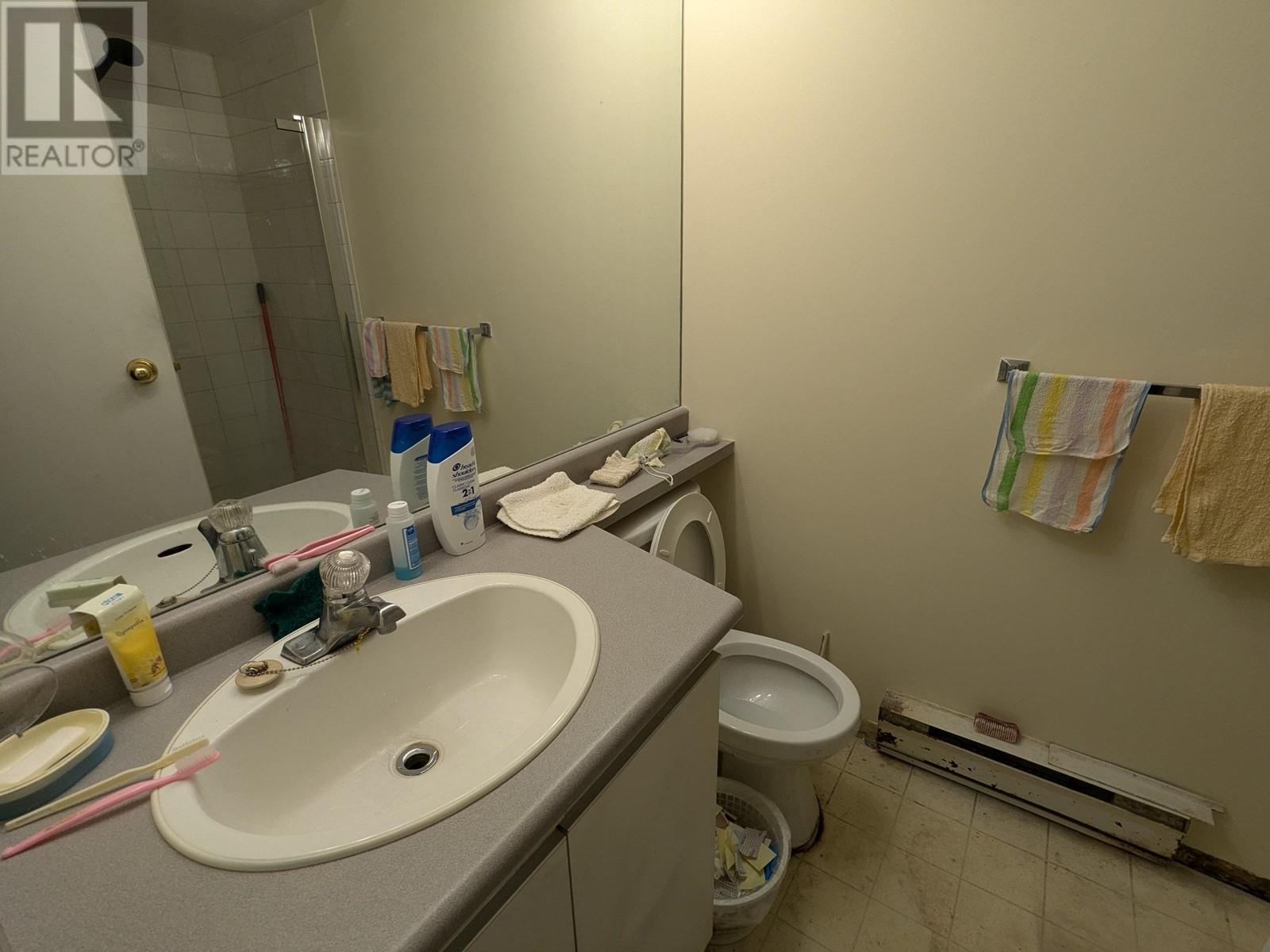 Listing Picture 6 of 7 : 101 2533 PENTICTON STREET, Vancouver / 溫哥華 - 魯藝地產 Yvonne Lu Group - MLS Medallion Club Member