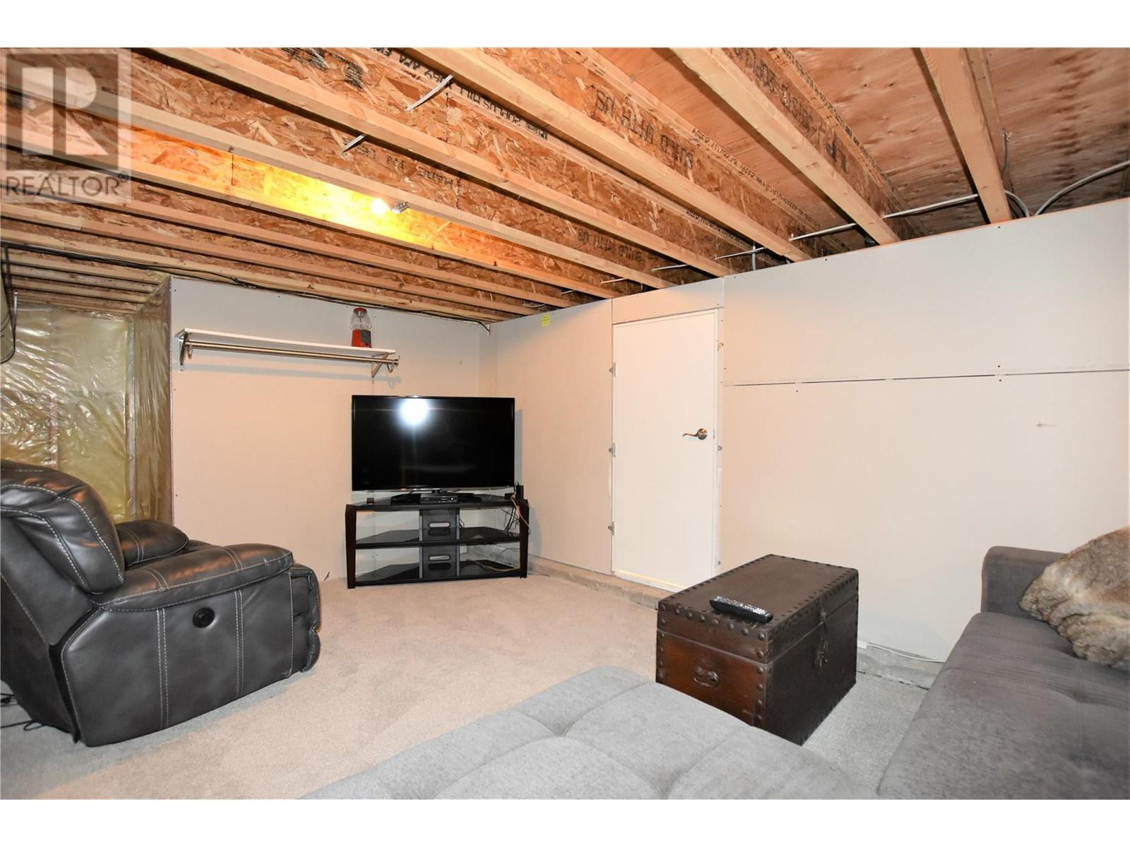519 Loon Avenue, Vernon, British Columbia  V1H 2A1 - Photo 38 - 10335717