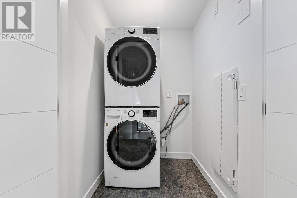 Listing Picture 31 of 40 : 2936 W 12 AVENUE, Vancouver / 溫哥華 - 魯藝地產 Yvonne Lu Group - MLS Medallion Club Member