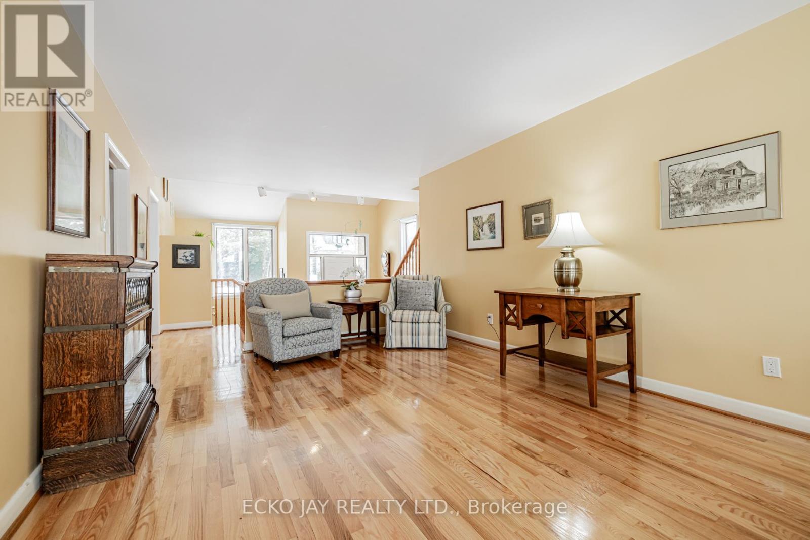 32 Bradgate Road, Toronto, Ontario  M3B 1J7 - Photo 6 - C11978403