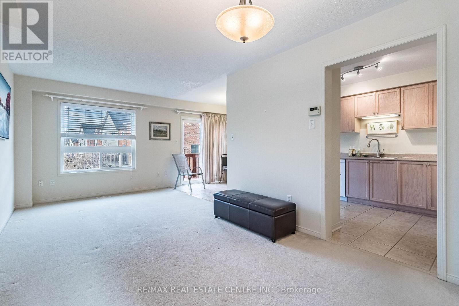 129 Hartford Crescent, Newmarket (Summerhill Estates), Ontario  L3X 2Z4 - Photo 8 - N11978527